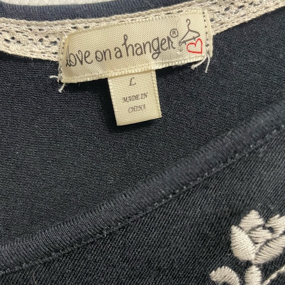 Love On A Hanger Black Embroidered Sleeveless Top Women’s Large Fairy Goth - Picture 6 of 10